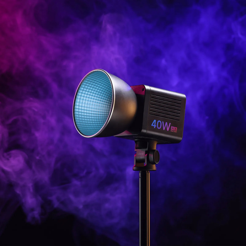 Відеосвітло Ulanzi Vijim 40W RGB COB Fill Light (L024 40WRGB)