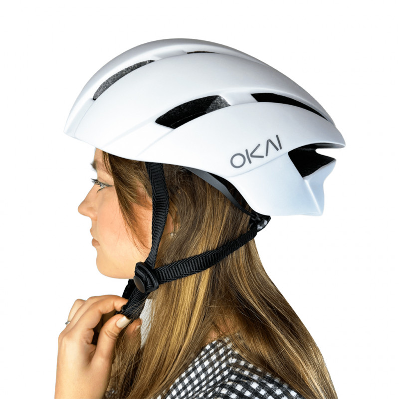 Захисний шолом OKAI (L) White (56-62см)